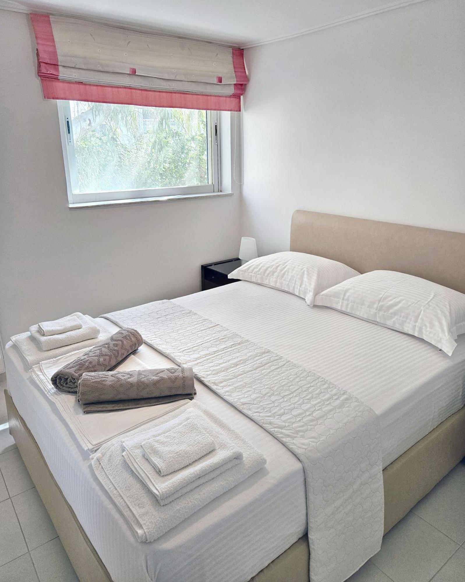 Lagonisi Beach House Kalivia Thorikou الغرفة الصورة